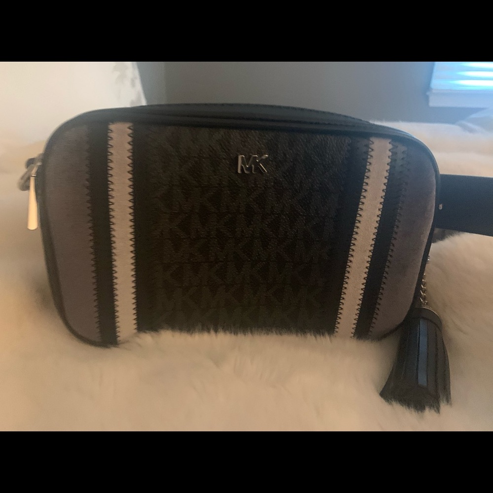 Michael Kors Crossbody